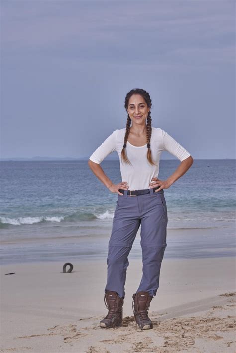 Hot Sexy Sara Kayat Bikini Pics