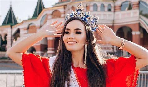 Конкурс "Миссис Вселенная 2022" впервые выиграла представительница России