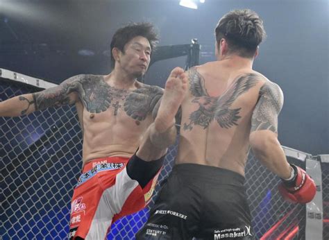 啓之輔がブレイキングダウンエース飯田将成に衝撃ko勝ち 戦慄左ヒザ葬「アウトサイダーなめんなよ」 ファイト デイリースポーツ Online