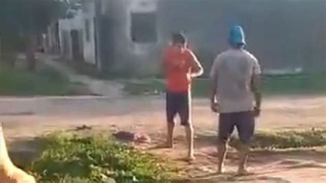 Una Pelea Callejera Termin En Un Tragic Mico Video Viral Noticias