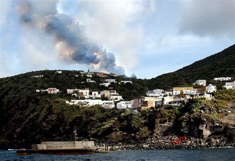 Tourist killed as volcano erupts on Sicily's Stromboli island | The Times of Israel