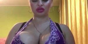 Blonde Girl Shows Her Big Boobs Porn Videos