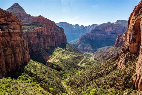 The Canyon Overlook Trail, One of Zion’s Essential Hikes – Earth Trekkers