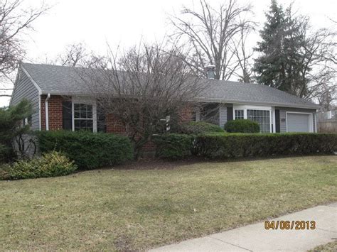 905 W Maude Ave Arlington Heights IL 60004 Realtor