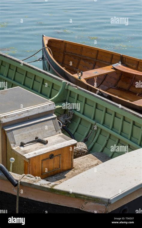 Alte boote restaurieren Fotos und Bildmaterial in hoher Auflösung Alamy