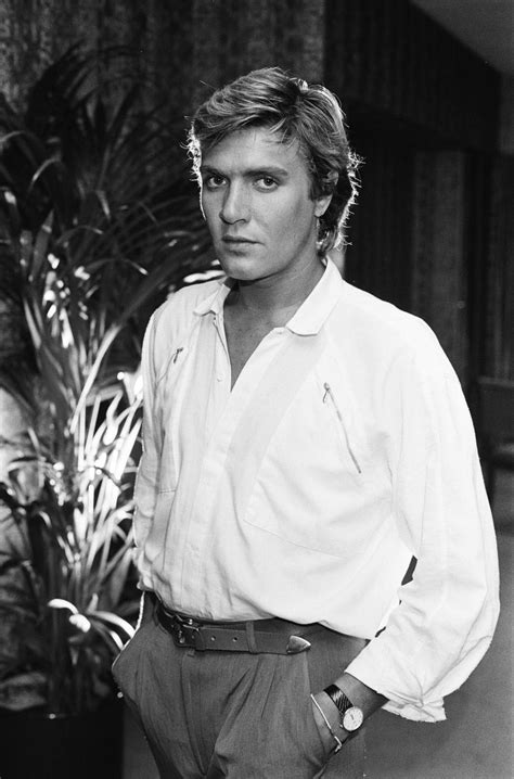 25 Pictures Of Duran Duran Lead Singer Simon Le Bon Artofit