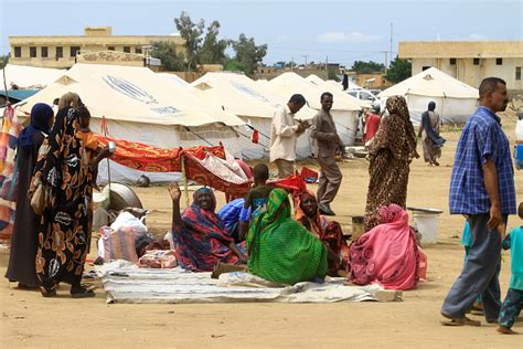 Sudans Warring Sides Target Aid Volunteers Fighting Famine