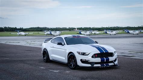 Gt350r Oxford White Blue Stripes Mustang Shelby Cobra Ford Mustang Mustang Shelby