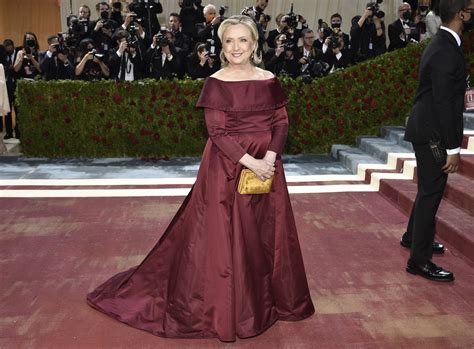 Hillary Clinton Met Gala 2022 Todos Los Looks De La Alfombra Roja