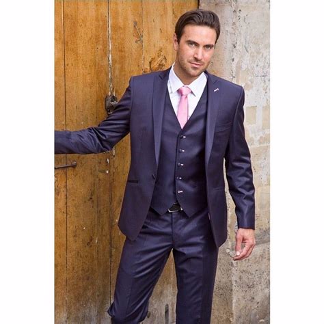 Classic Design Purple Groom Tuxedos Peak Lapel One Button Groomsmen Mens Wedding Tuxedos