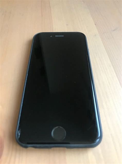 Black iPhone 6 - 32GB, Unlocked | in Islington, London | Gumtree