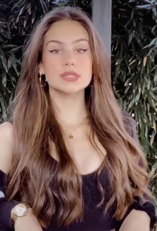 Hot Laura Marie Soons Shows Cleavage In Black Crop Top Sexyfilter