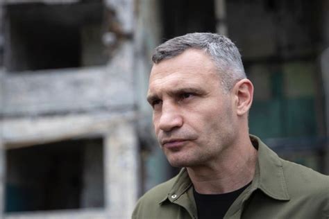 Кличко выступил за запрет на въезд россиян в Европу: Железный занавес ...