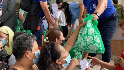 Sm Distributes Aid To Davao City Fire Victims News Fort Your Choice