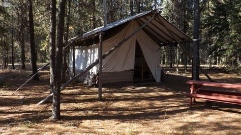 Black Diamond Guest Ranch Two 14 By 16 Foot Glamping Tents De Borgia