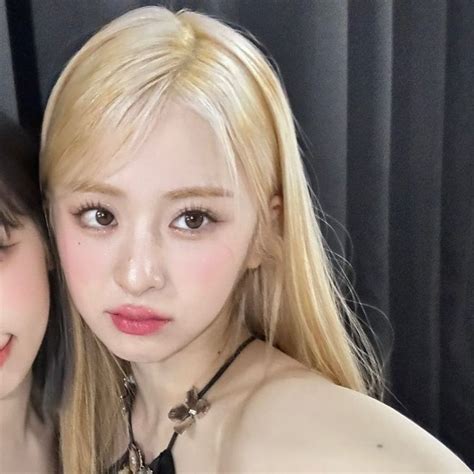 Icon De Chaewon Y Yunjin Para Compartir Pretty People Matching Icons Girl Icons