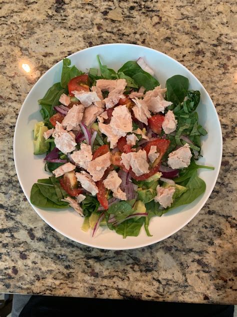 Tuna Spinach Salad Directions Calories Nutrition More Fooducate