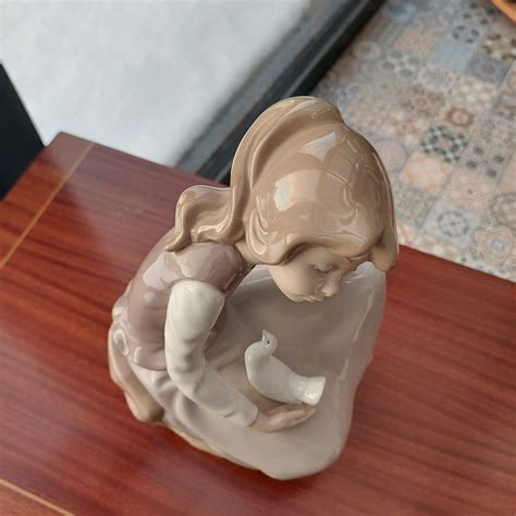 Porcelanowa Figurka Nao Lladro Dziewczynka Z Go Biem Borkowo Olx Pl