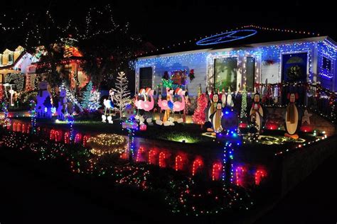 How To Visit The Best Candy Cane Lanes Around Los Angeles