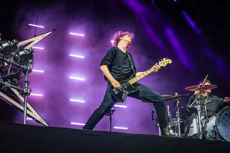 Photos Fall Out Boy Brings The Heat And A Flame Throwing Guitar To