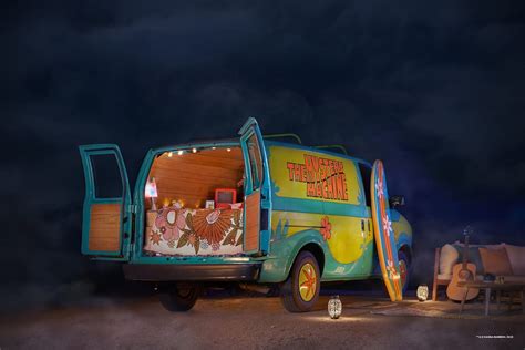 You Can Spend A Night In The Scooby Doo Mystery Machine Nerdist