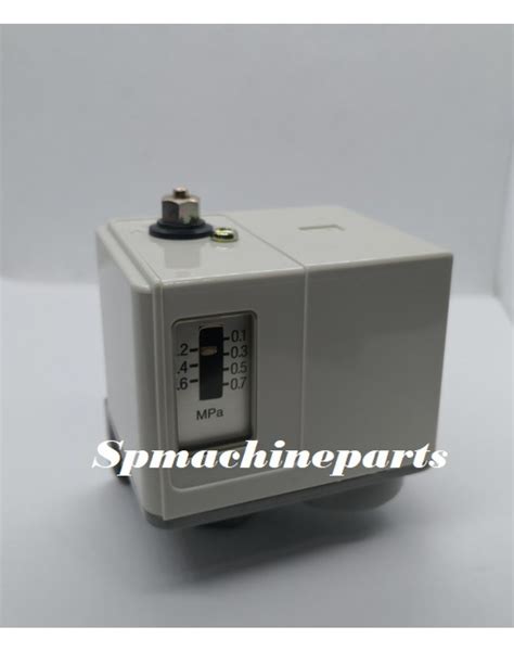 SMC Pressure Switch IS3000 02 1 4 In Thread 0 1MPa To 0 7 MPa