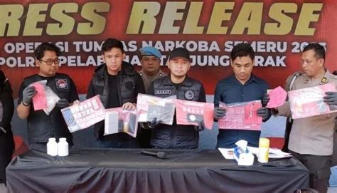 Polres Pelabuhan Tanjung Perak Pamer Hasil Tangkapan Operasi Semeru