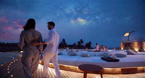 Stargazing in Maldives | Anantara Kihavah Stargazing at SKY Bar