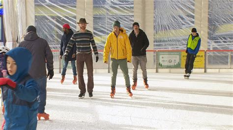 Portland S Winter Ice Rink Draws Crowds