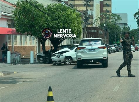 Urgente Motorista Invade Preferencial E Causa Grave Acidente No