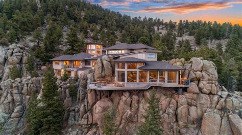 Luxus Immobilie Wohnen Im Felsen Haus Auf Einer Klippe In Colorado