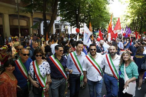 Bologna gay pride oscenità e FattiSentire org Per la vita e la famiglia