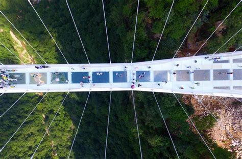 Volvo Xc90 Suv Passes World S Longest Highest Glass Bottomed Bridge Stock Editorial Photo