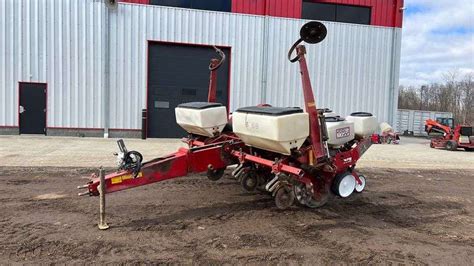 Absolute White Corn Planter Res Auction Services