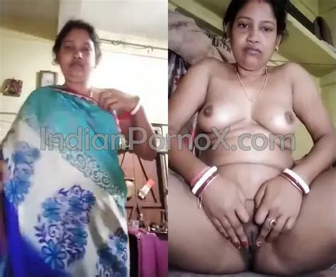 Bangladeshi Boudi Take Off Saree And Full Nude Show