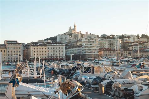 Chanel présentera sa collection Croisière 2024 25 à Marseille