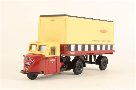 Corgi 15003 Scammell Scarab in BR livery