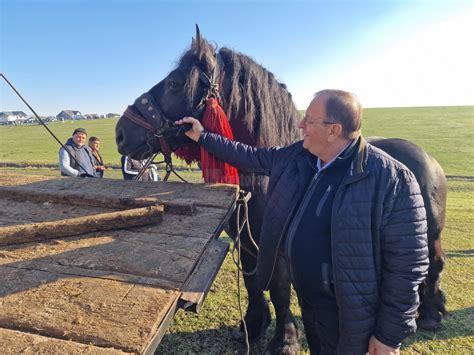 Liderul Pnl Suceava Gheorghe Flutur A Fost Duminic La T Rgul De Cai