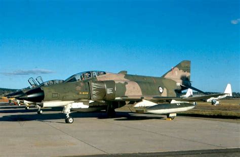 F 4E RAAF