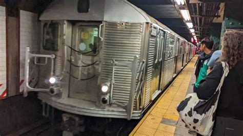 NYC Subway R32 Cars Made a Surprise Appearance at Lexington Avenue This ...