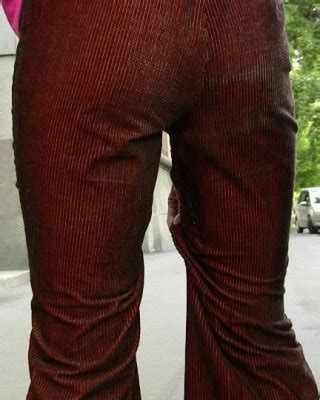 Real Outdoor Pissing Trouble Of A Confused Babe In The Crimson Pants Porn Pictures Xxx Photos