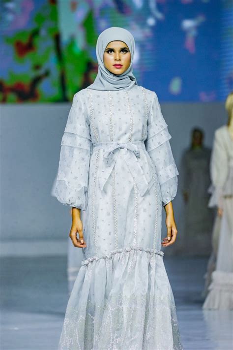 Khanaan For Embracing Jakarta Muslim Fashion Week Model Baju Wanita