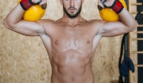 Everything I Learned At A Naked Workout Class