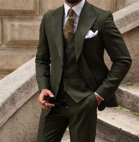 Rood Lane Slim Fit Olive Green Three Piece Men S Suit With Peak Lapels