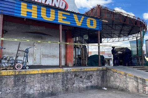 Ataque Armado Deja A Una Pareja Sin Vida En El Mercado De Abastos