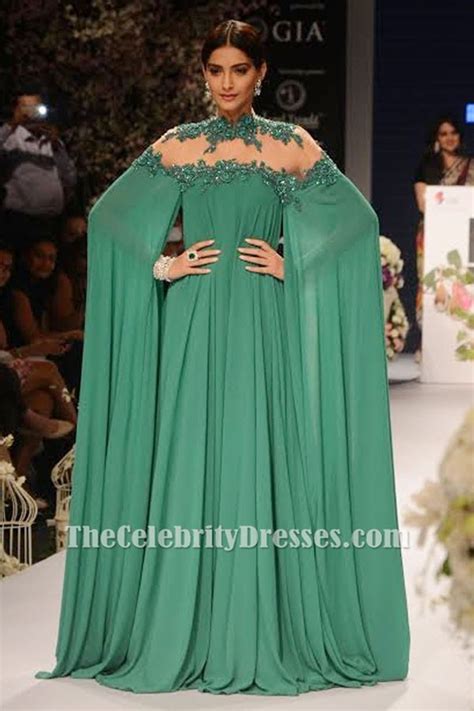 Sonam Kapoor Sexy Green Backless Embroidered Evening Dress Prom Gown