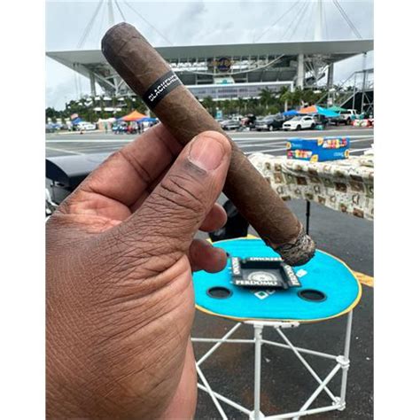 Blackened M81 Cigars By Drew Estate