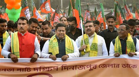 Pmay Protest West Bengal Bjp Activists Block Road In Hooghly Kolkata