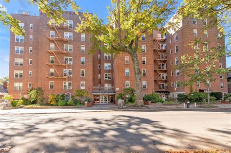 82 40 Austin St Unit 5 Kew Gardens NY 11418 Condo For Rent In Kew