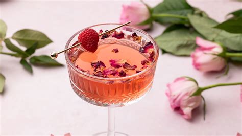 Valentine S Day Floradora Cocktail Recipe Youtube